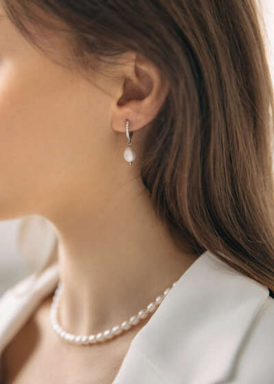 Cercei Coco Chanel cu perle ovale (Argint 925)